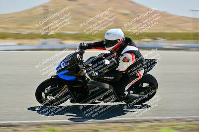 media/Apr-13-2025-TrackXperience (Sun) [[fb1ef998a6]]/Level 2 (Intermediate)/Turn 8 (Session 3)/